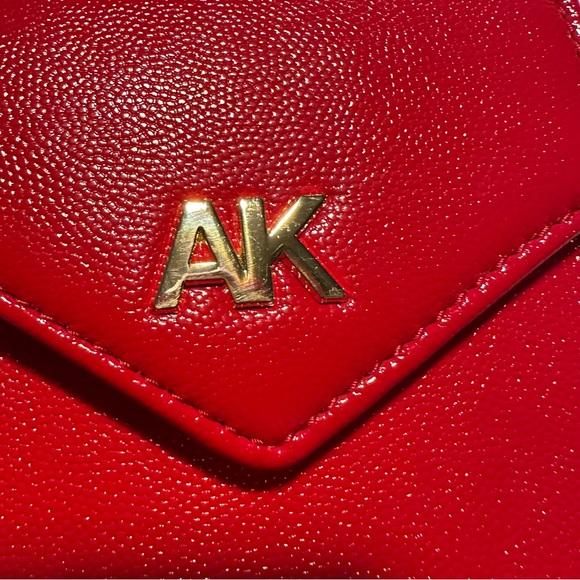 Anne Klein Crossbody - Picture 3 of 8